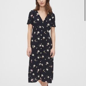 GAP NWT Floral Button Front Dress